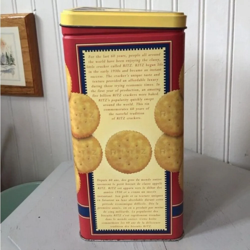 1995 Ritz cracker tin - Picture 5 of 6